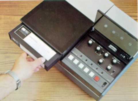 IVC VCR-100 video cartridge recorder