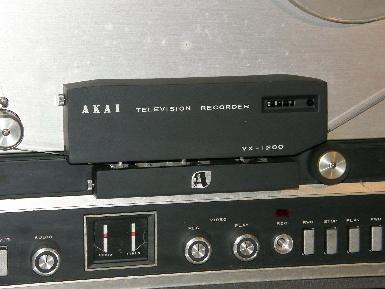 LabGuy's World: Akai VX-1200 Television Tape Recorder