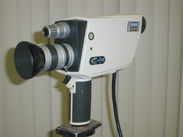 Akai VC-150 Two tube portable color video camera