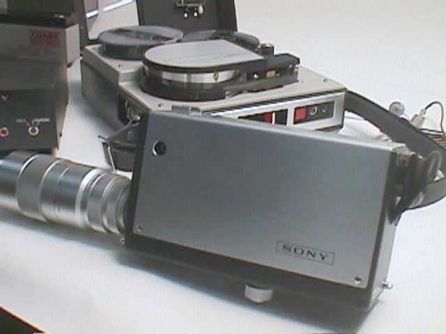 Sony DVC-2400. B/W, portapack camera