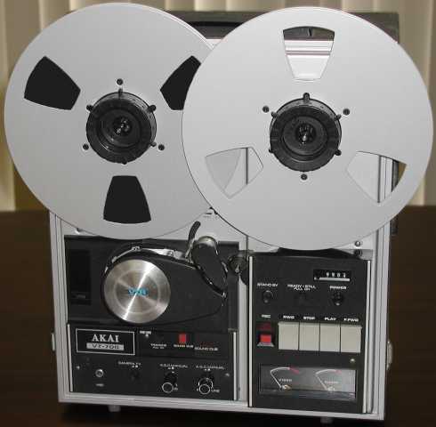 Akai VT-700